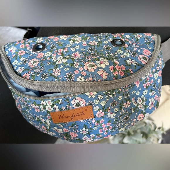 Hanfetch larger Fanny Pack blue floral - Picture 5 of 12
